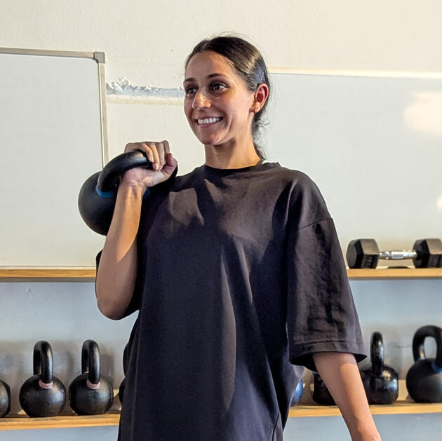 Kaveeta, a Strength Training and mobility coach